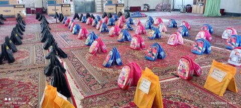 اهدای ۱۵ سری جهیزیه و ۶۰۰ بسته تحصیلی به نیازمندان خوسف