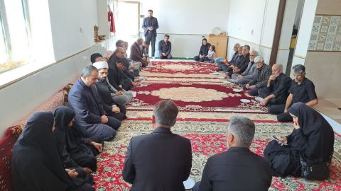 دلجویی مدیرکل کمیته امداد خراسان‌جنوبی از تعدادی خانواده جانباخته در معدن طبس 