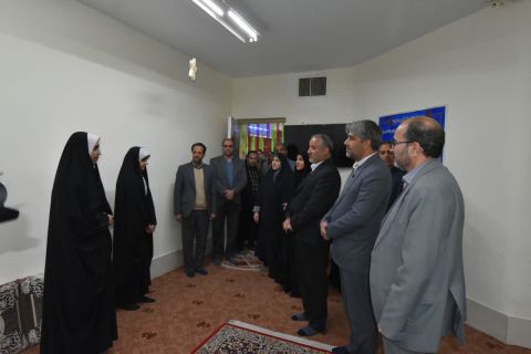 استاندار خراسان‌جنوبی مهمان سفره افطاری دانش‌آموزان مجتمع فرهنگی تربیتی امامت کمیته امداد  