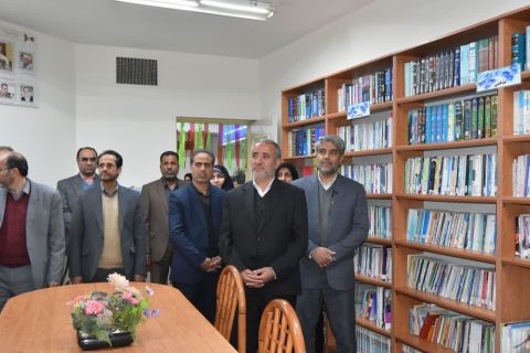 استاندار خراسان‌جنوبی مهمان سفره افطاری دانش‌آموزان مجتمع فرهنگی تربیتی امامت کمیته امداد  