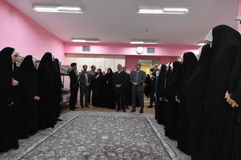 استاندار خراسان‌جنوبی مهمان سفره افطاری دانش‌آموزان مجتمع فرهنگی تربیتی امامت کمیته امداد  
