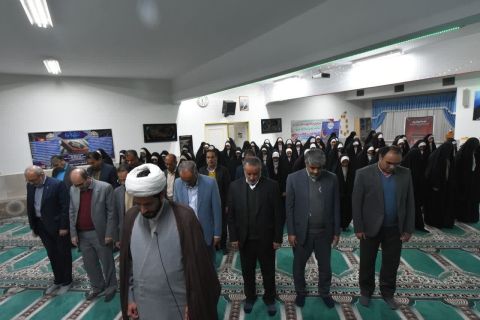 استاندار خراسان‌جنوبی مهمان سفره افطاری دانش‌آموزان مجتمع فرهنگی تربیتی امامت کمیته امداد  