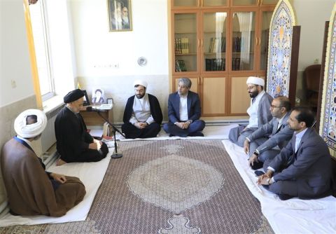 دیدار معاون امور فرهنگی کمیته امداد با نماینده ولی فقیه خراسان‌جنوبی